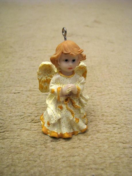 Mini závesná soška anjel,