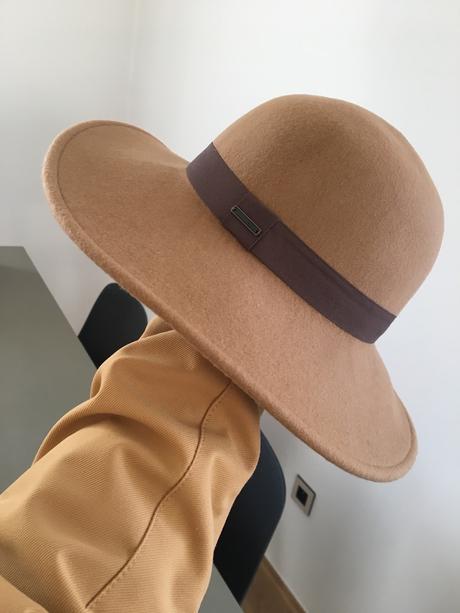 Jesenný dizajnový klobúk - roxy, roxy,m