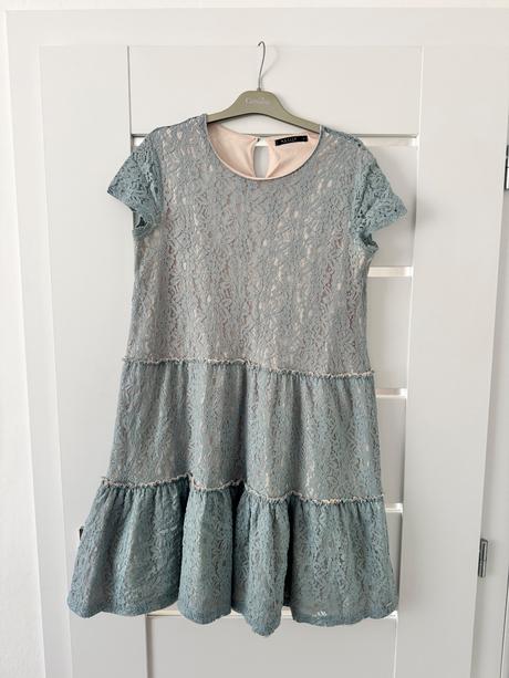 Čipkove volanove šaty, mohito,m