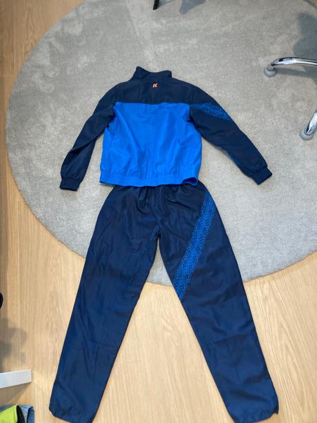 Sustakova suprava, 146