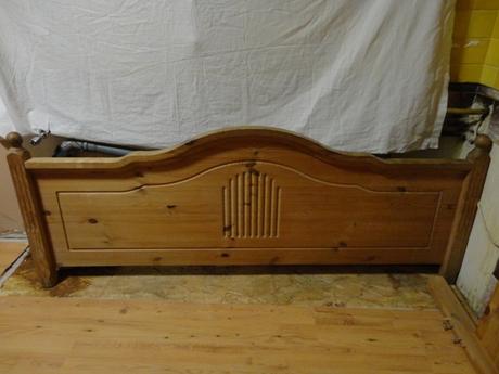 Čelo na posteľ drevené - predné + zadné,