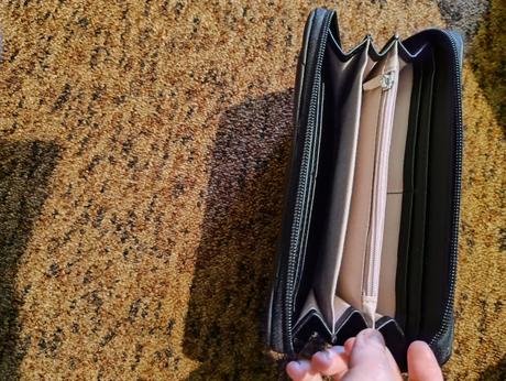 Čierna peňaženka z deichmannu, deichmann