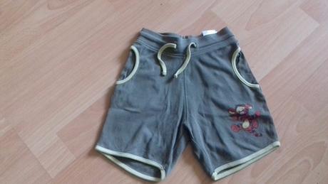 Olivovozelené krátke nohavice, h&m,86