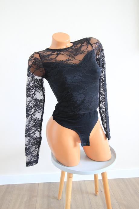 Čierny čipkovaný body top, xs, xs