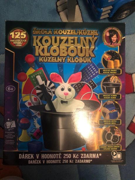 Kúzelný klobúk 125 trikov,