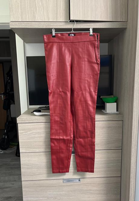 Legíny, zara,m