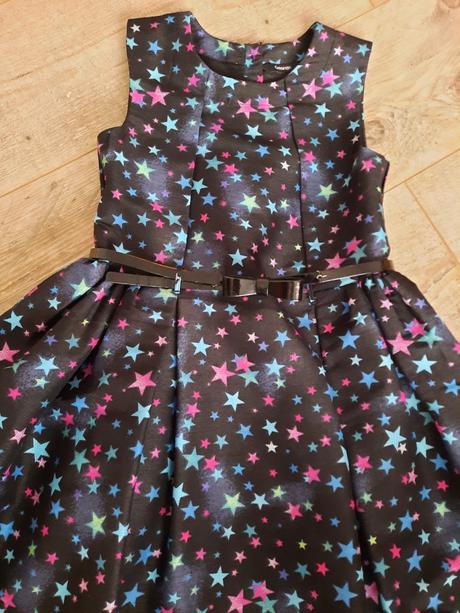 Úžasné šaty 128-134, george,128