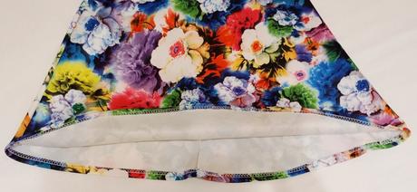 Pestrofarebné kvetované šaty, xs