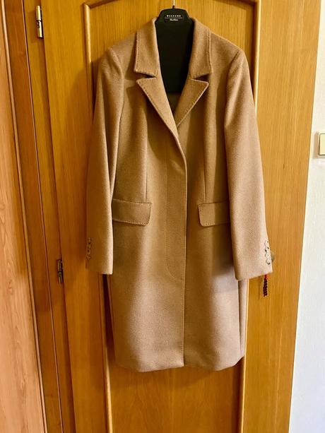 Elegantný vlnený kabát max mara č.42 a rukavice, 42