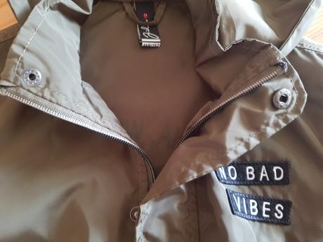 Vetrovkovy kabat 146/152 znacka jill top stav, 146