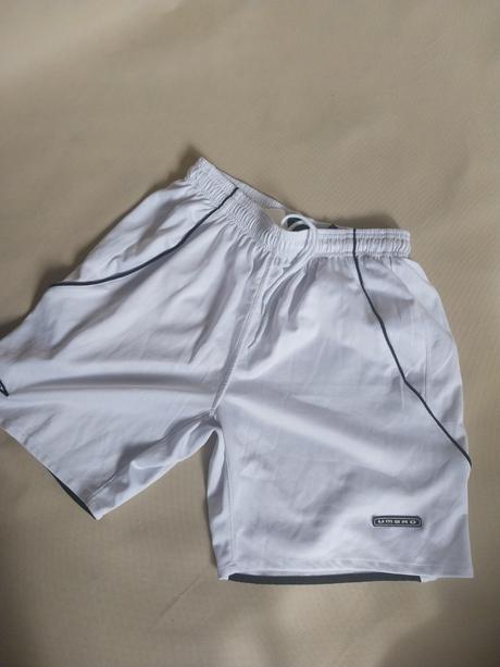 Kratasy umbro, umbro,s