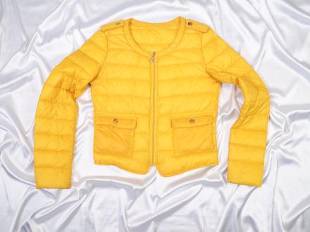 Kvalitná pierková bunda, s