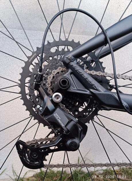 Kellys gibon 10, kellys,18