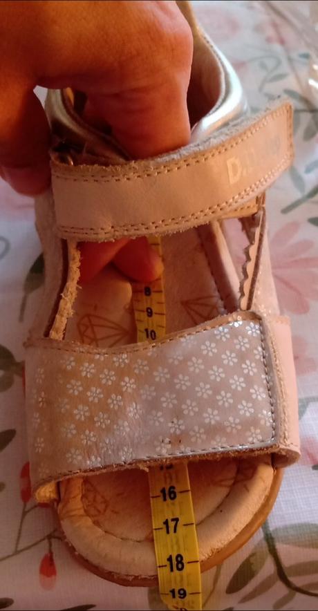 Sandálky, d.d.step,28