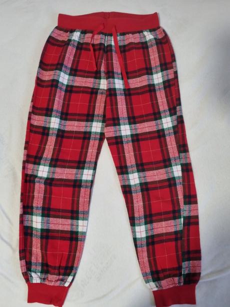 Pyžamové nohavice, 134