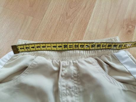 Tenučké šušťákové gaťuše, 86