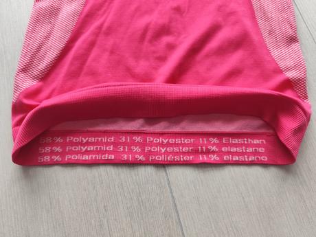 Predám dievčenské termo tričko, 134