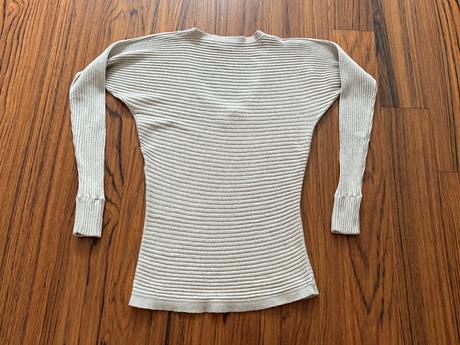 Béžový pulover s v výstrihom, mexx,xs