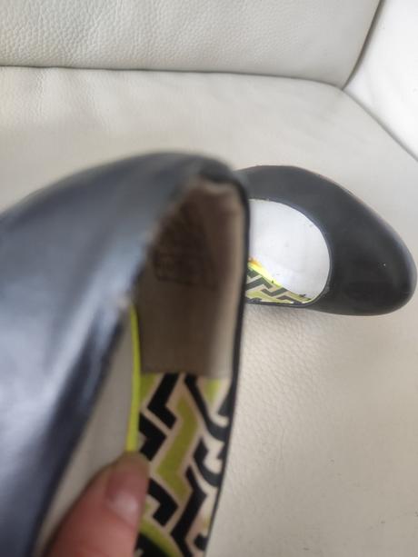 Darujem stali v skriňi, 36