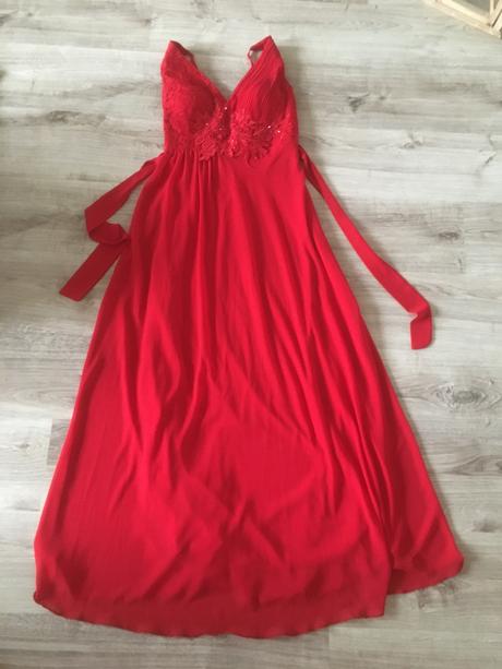 Spoločenské šaty, 38