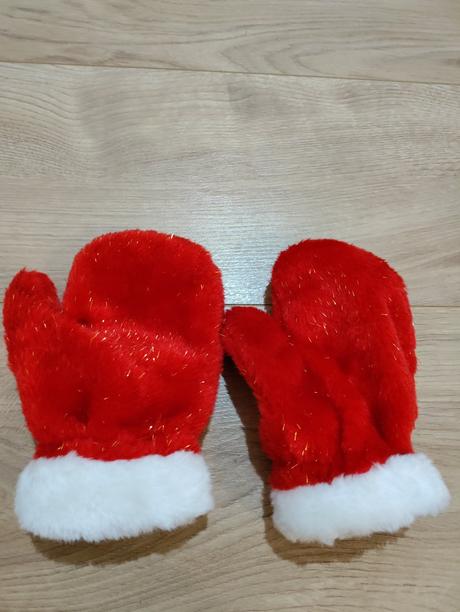 Vianočné rukavice, 122