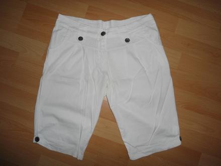 Biele tenke kratasy, s