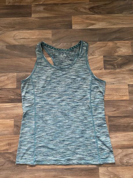 Tielko má cvičenie, c&a,m