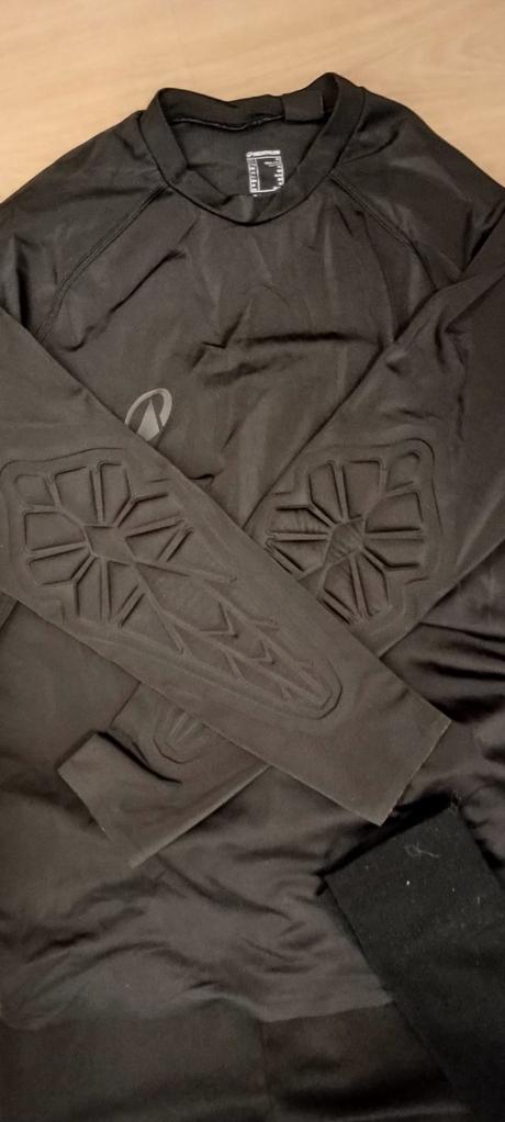 Brankárske oblečenie decathlon ako nové 1x použite, l