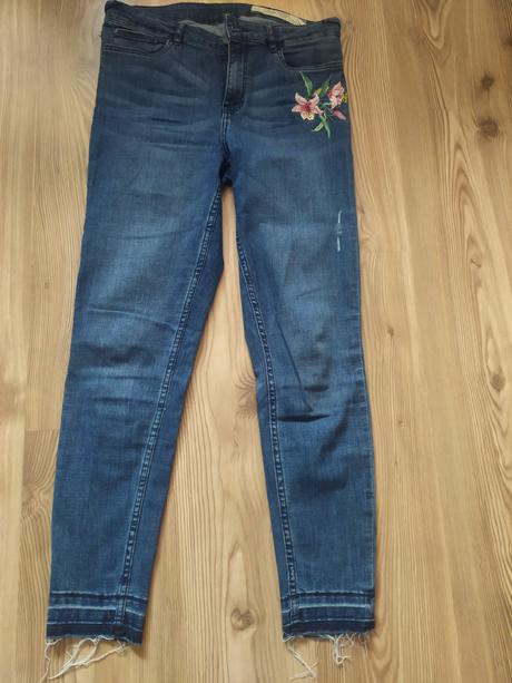 Rifle s výšivkou, esmara,40