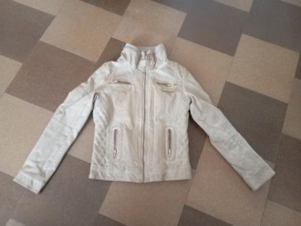 Kvalitná kozenkova bunda, s