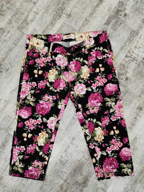 Rifle kvietkovane krásne 38, 38