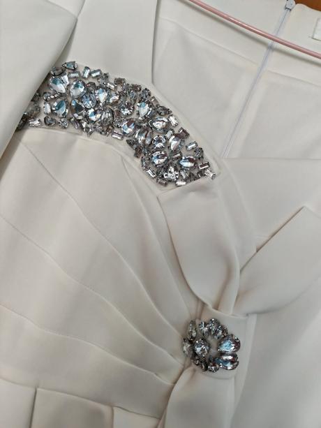 Peplum hrubé kostýmové šaty, xl