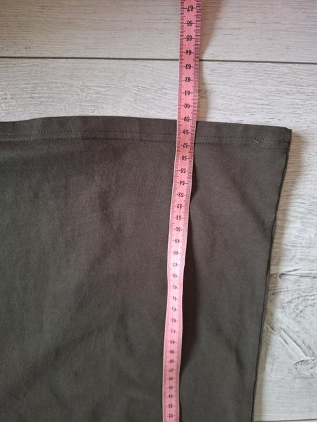 Tricko velmi prijemna bavlna top stav, 140