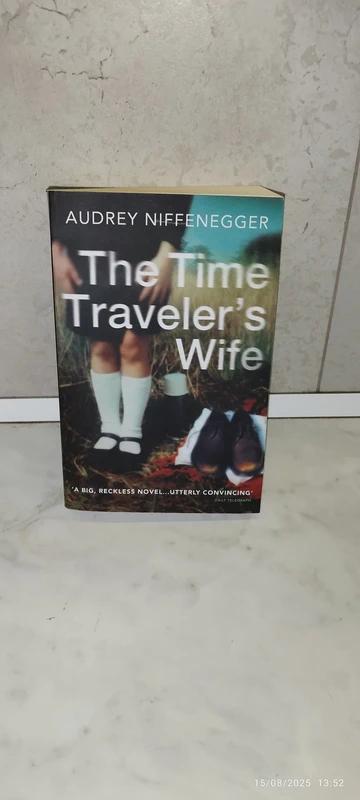 Audrey niffenegger - the time traveler's wife,