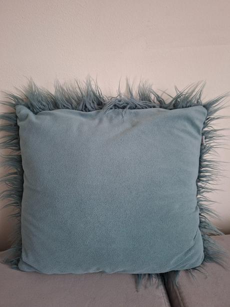 2 krasne luxusné vankuse, 