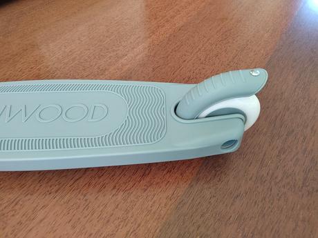 Banwood eco trojkolesová kolobežka - teal,