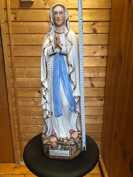 Socha panny marie, 