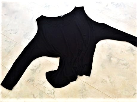 Oversize tričko s otvormi na ramenách, xl