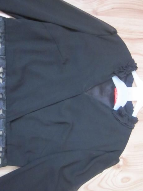 Vyšívané šaty, s