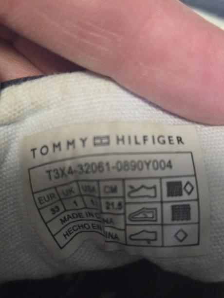 Th tenisky, tommy hilfiger,33