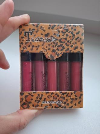 Tekuté matné ruže,