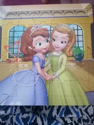 Kniha s puzzle,