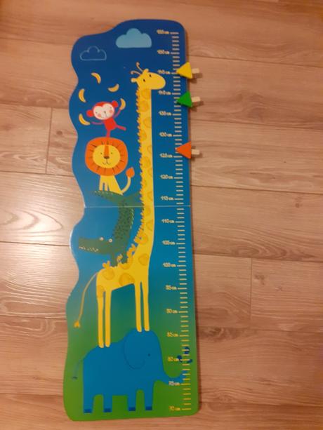 Drevený meter na stenu, 