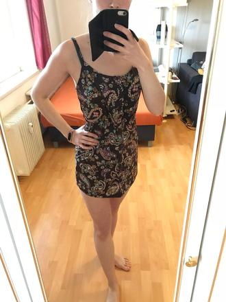 Krátke letné vzorované tričko/šaty (s/m), m