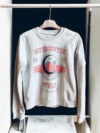 1x oblečená mikina, sinsay,152