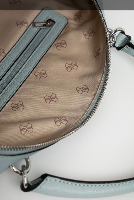 Kabelka guess, guess