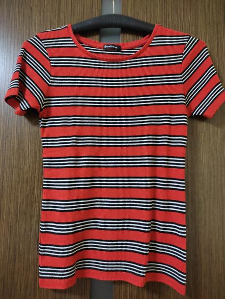 Červené pásikavé elastické tričko stradivarius, stradivarius,m