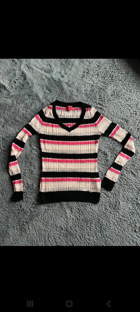 Sveter, guess,xs
