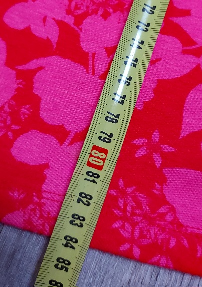 Šaty v ačkovom strihu, s