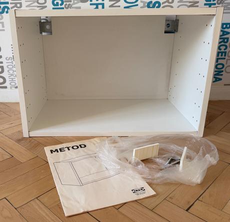 Ikea metod nástenná skrinka 60x37x40 cm za 10, 